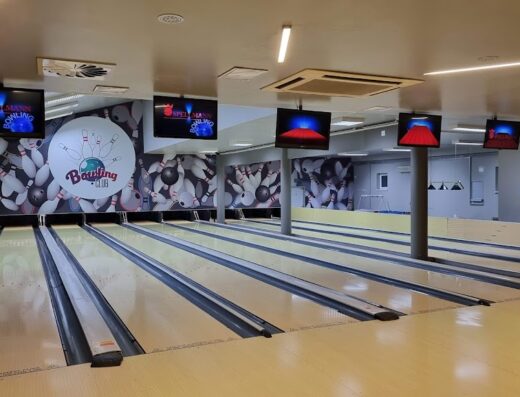 Bowling club
