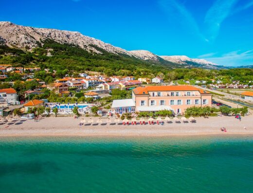 Hotel Dobrovit