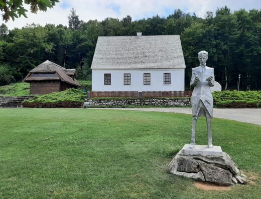 Memorijalni centar “Nikola Tesla” Smiljan